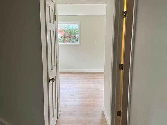 5th image of 1441 Meadow Dale Dr #4