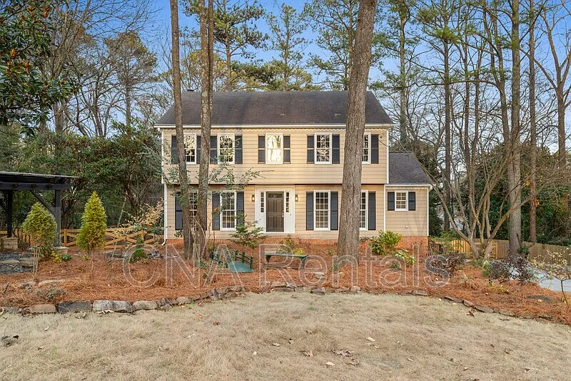 4 bed, 3.5 bath, 2747 sqft, $3,400 — Photo 2