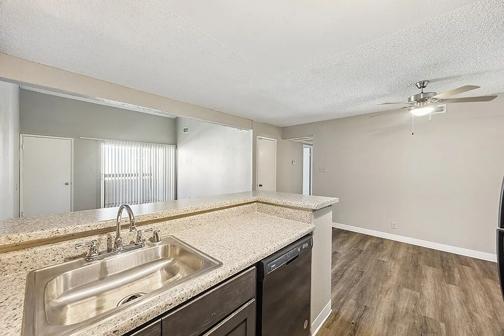 Woodcreek Apartments — Photo 2
