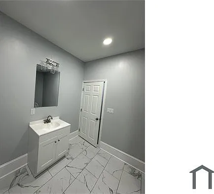 1712 N Newkirk St — Photo 24