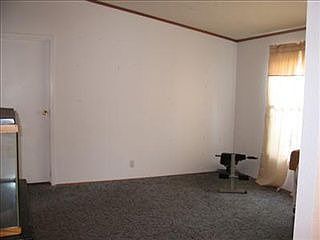 5th image of 934 Mahogany Ln NW