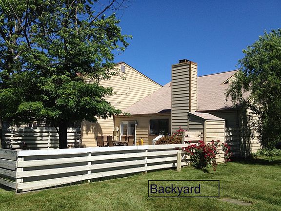 2nd image of 851 Dogwood Ct