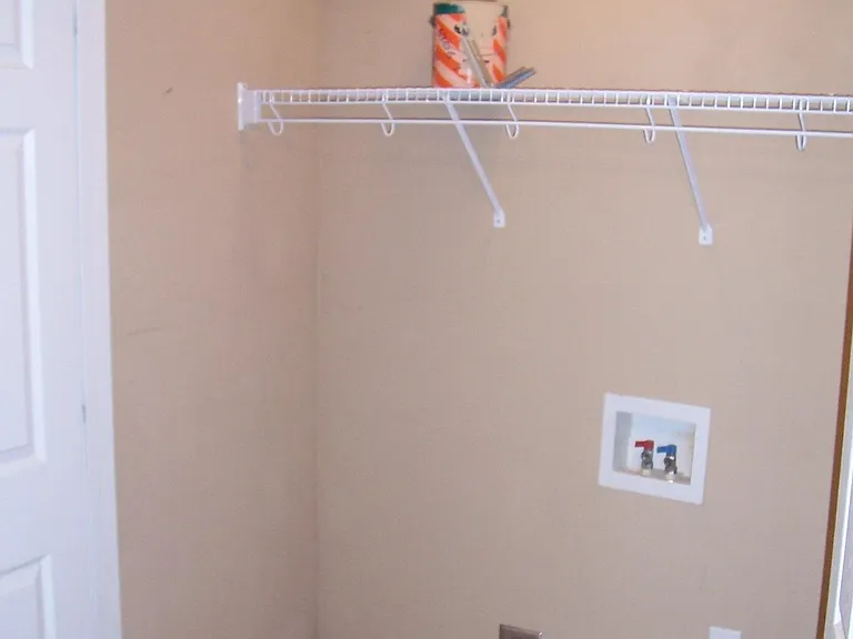 102 Henderson Rd — Photo 10
