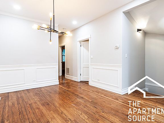 4th image of 2507 W Diversey Ave #1