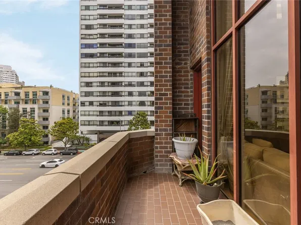 10550 Wilshire Blvd APT 302, Los Angeles, CA 90024