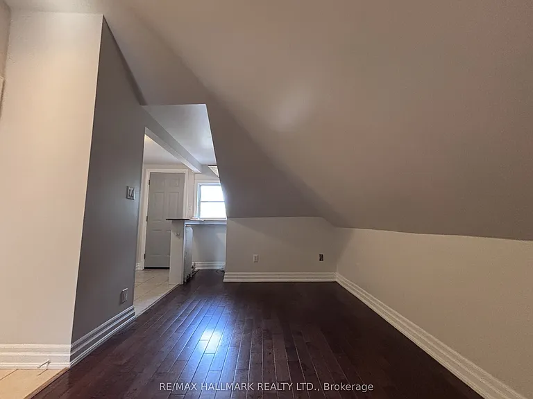 27 Delaware Ave #LOFT — Photo 6