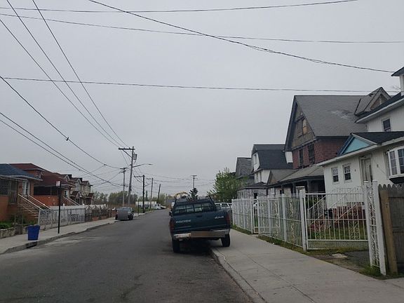4th image of 1410 Pinson St