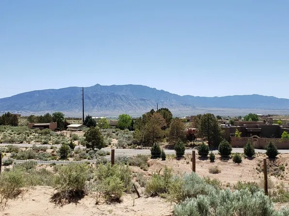 4614 15th Ave NE, Rio Rancho, NM 87144