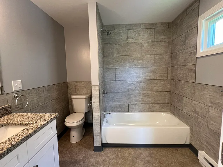 3023 S Main St — Photo 11