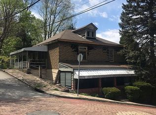 150 Claus Ave, Pittsburgh, PA