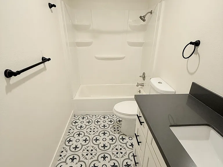14902 Cordoba Plz — Photo 22