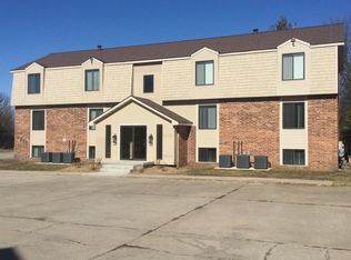 180 Wildwood Ct APT 2, Decatur, IL 62521