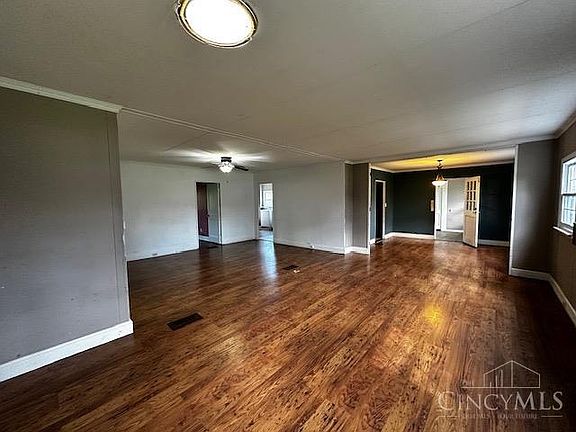2nd image of 255 Prairie Ave