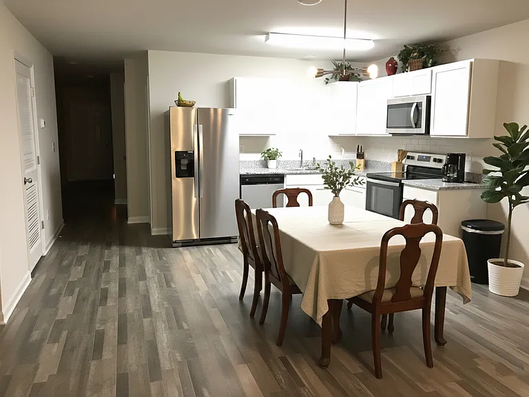 107 Whitespruce Dr — Photo 4