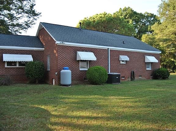 2nd image of 218 Payne Dr