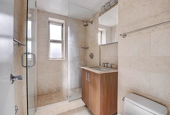 Rented by Urbane Brokerage | media 14