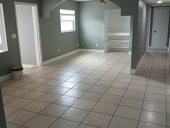 3rd image of 10626 N 26th St