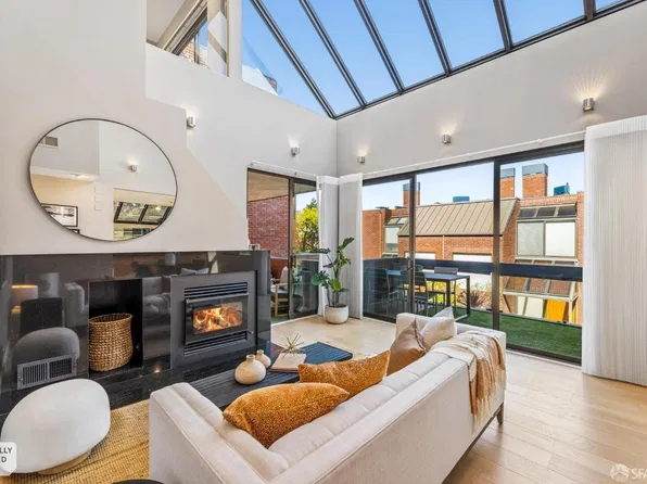 550 Davis St Unit 50, San Francisco, CA 94111