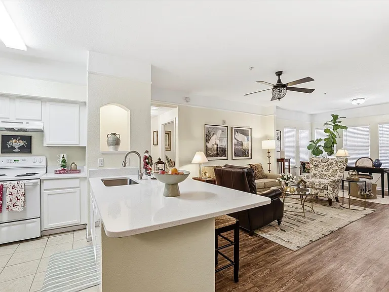 2801 Chancellorsville Dr #617 — Photo 12