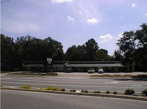 3rd image of 2401 Langley Ave