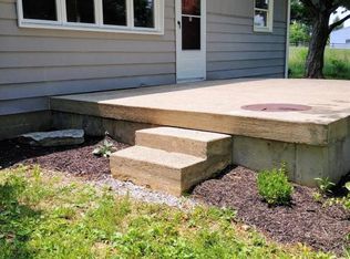 8102 Dawson Hill Rd, Louisville, KY 40299