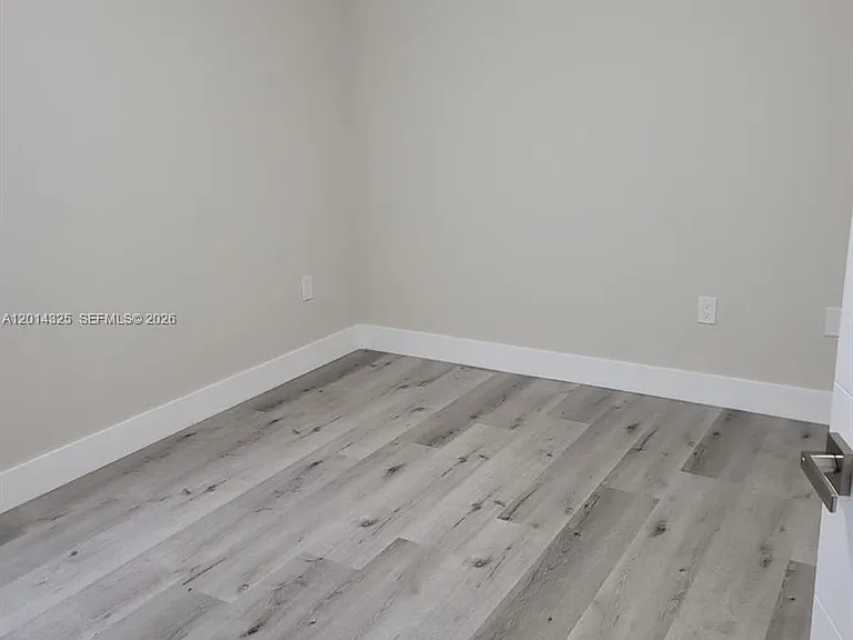 12132 SW 218th St — Photo 6