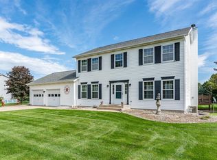 9226 Deer Ridge Dr, Cedar Rapids, IA 52411