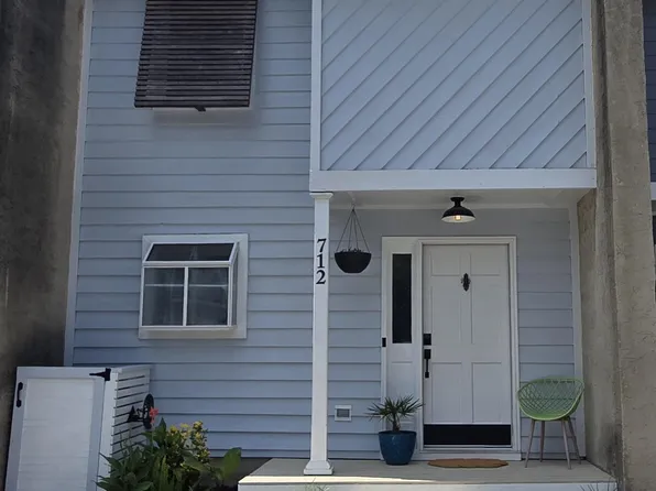 712 Nora Ln, Mount Pleasant, SC 29464