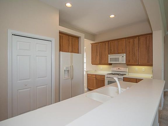 5th image of 2492 Kensington Greens Dr #2492