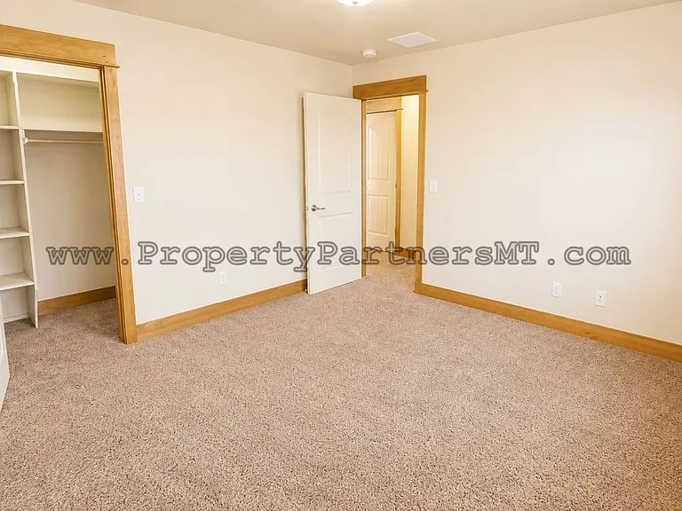 918 Flanders Creek Ave — Photo 13