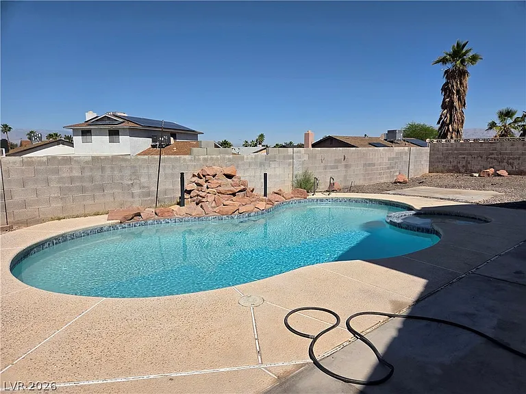 1745 Mount Hood St — Photo 72
