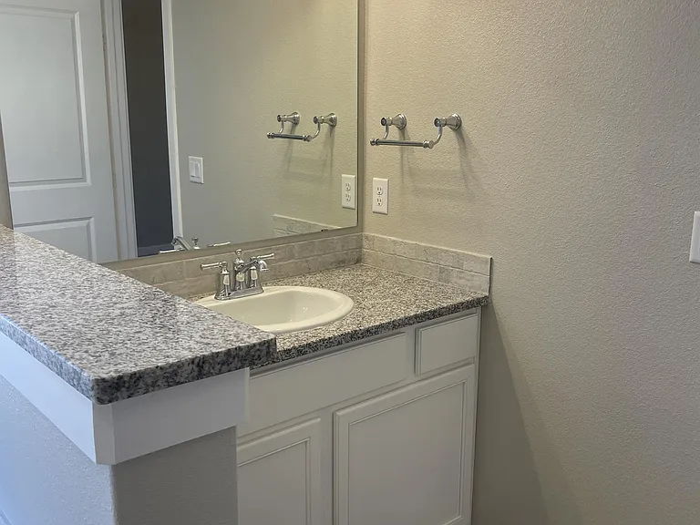 1334 Bourbon St — Photo 16