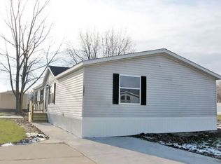 15384 Enchante Dr, Clinton Township, MI 48038