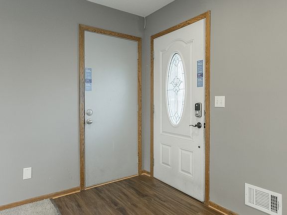 5th image of 1349 18th St W