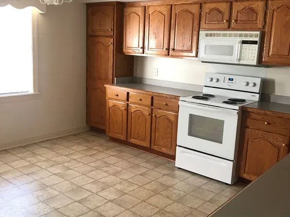 2102 N Berkeley Blvd, Goldsboro, NC 27534