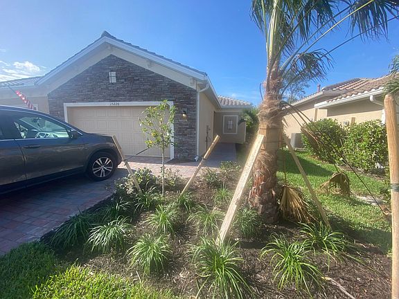 2nd image of 15220 Cortona Way