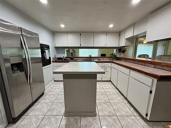 3rd image of 5210 JERSEY AVENUE S