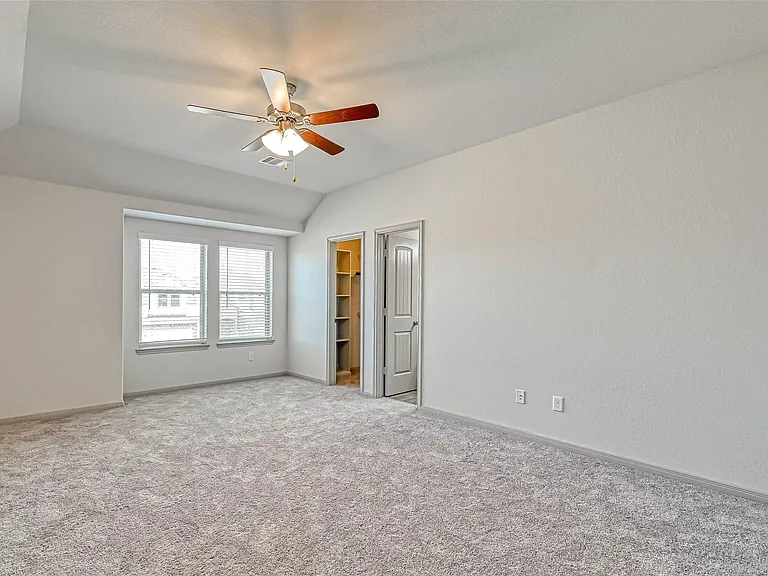 7910 Cypress Country Dr — Photo 30