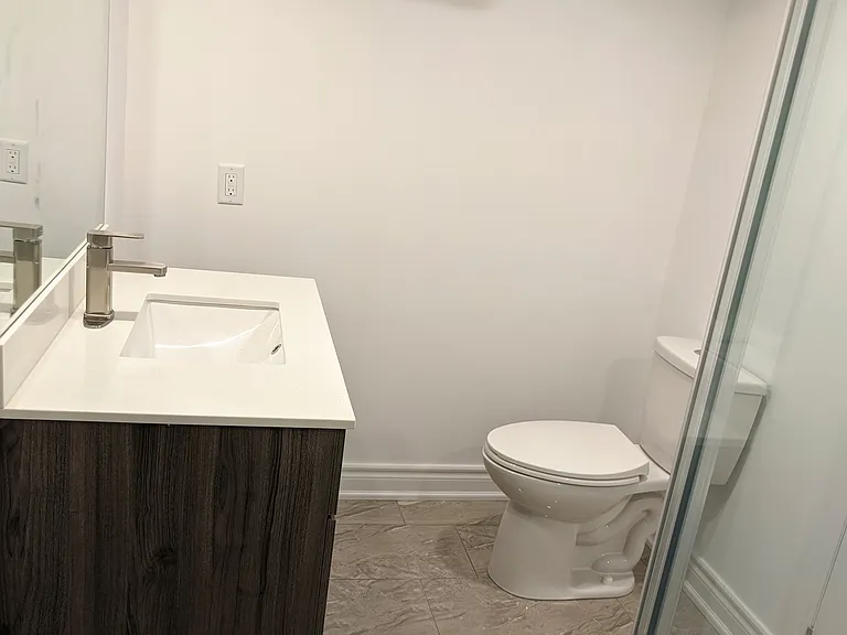 4637 Sandford Farm Dr — Photo 7