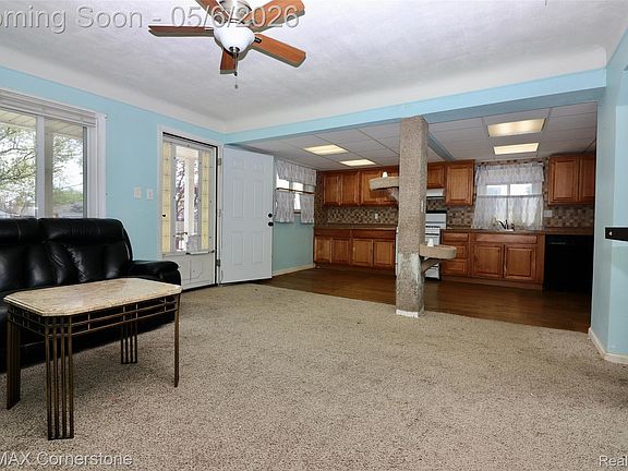 5th image of 4532 Howe Rd