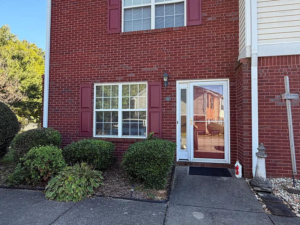 1 Princeton Place Dr #1