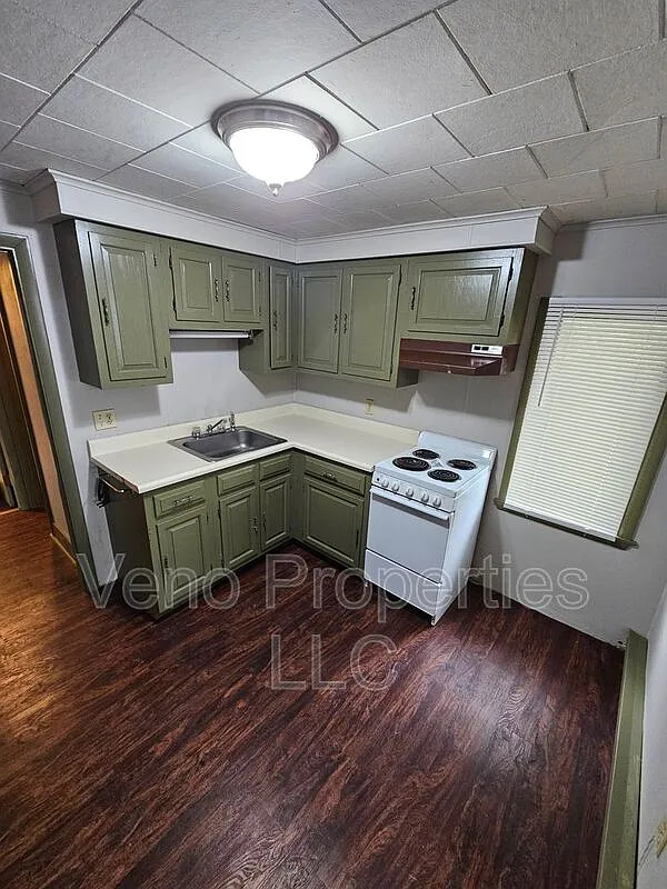 1 bed, 1.0 bath, $1,000 — Photo 2