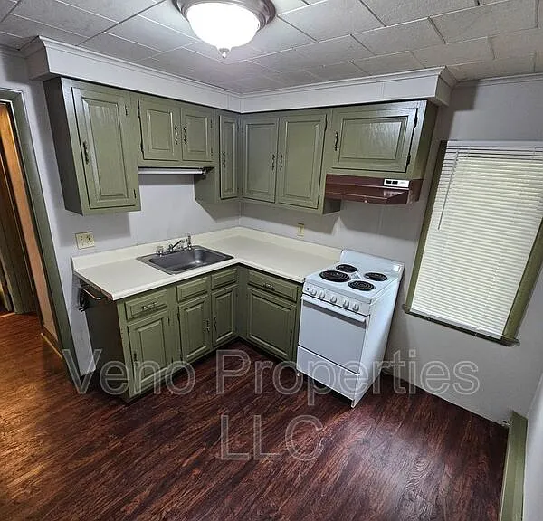 16-18 Division St #16-B — Photo 2