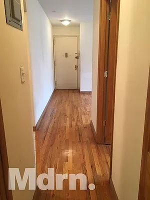 Rented by Mdrn Residential | media 15
