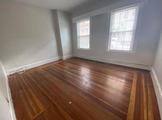 18 Marlborough St #1R, Chelsea, MA 02150