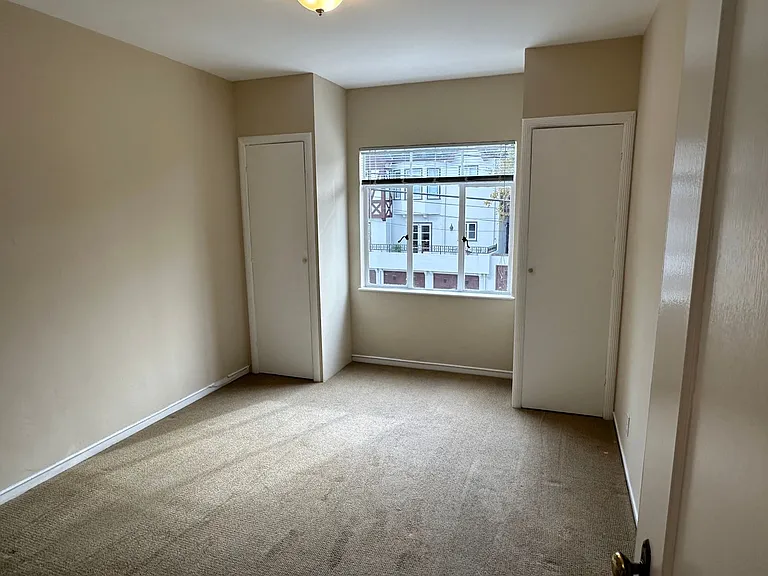 2641 Ivy Dr — Photo 14