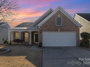 10318 Threatt Woods Dr, Charlotte, NC 28277
