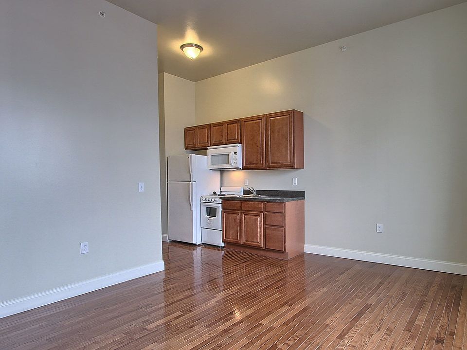 1st image of 1841 N 3rd St APT 306