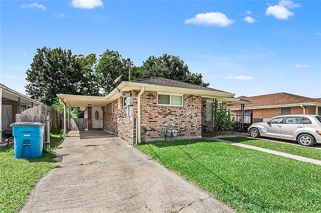 2nd image of 3004 Pakenham Dr