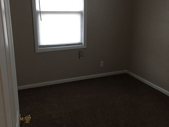 4th image of 3945 Aspen Way